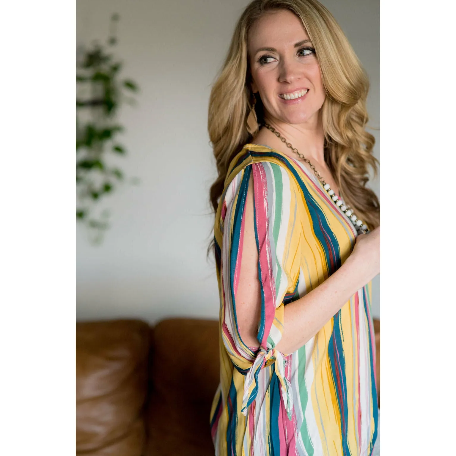 Colorful Slit Sleeve Blouse