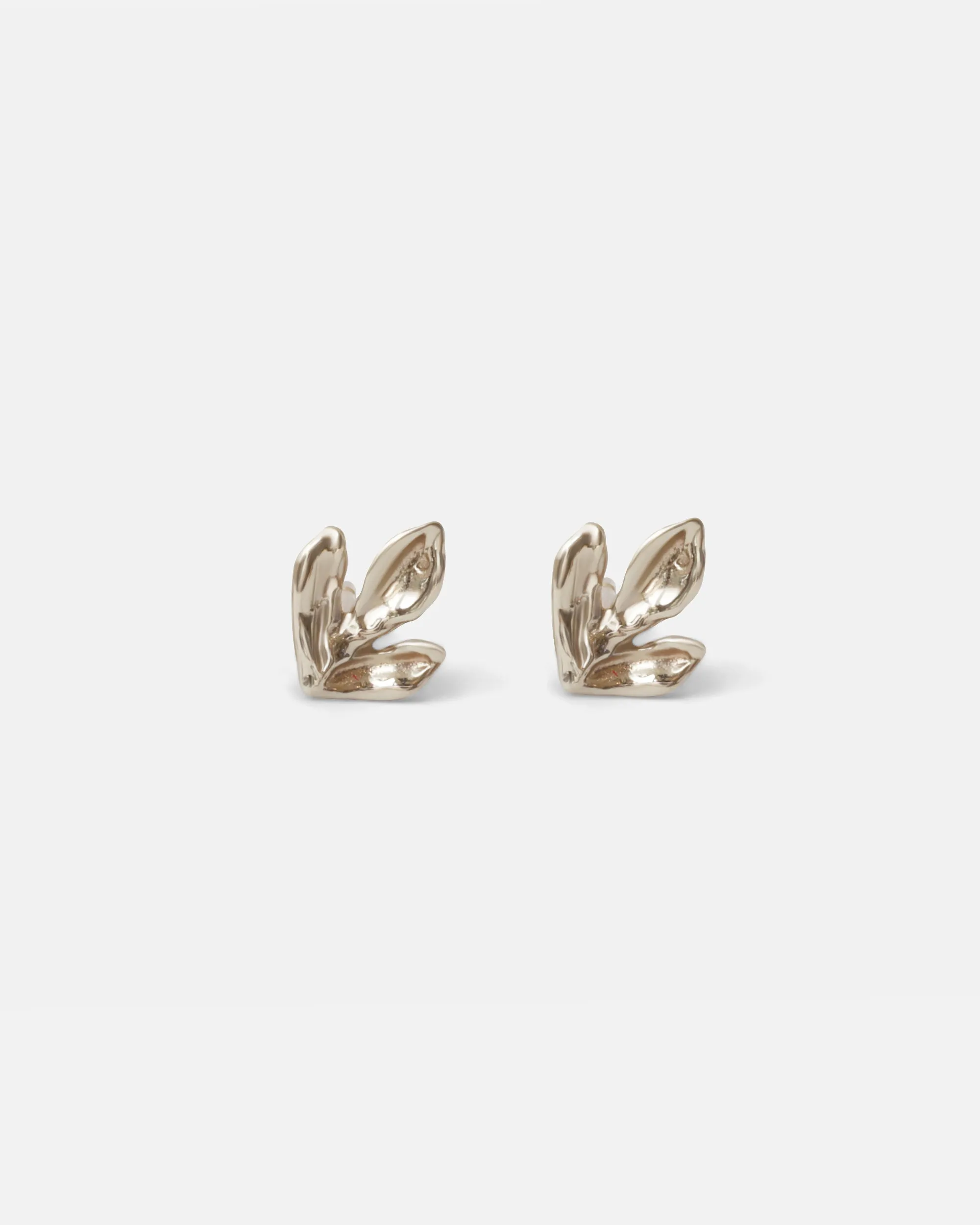 Leaf / White Studs